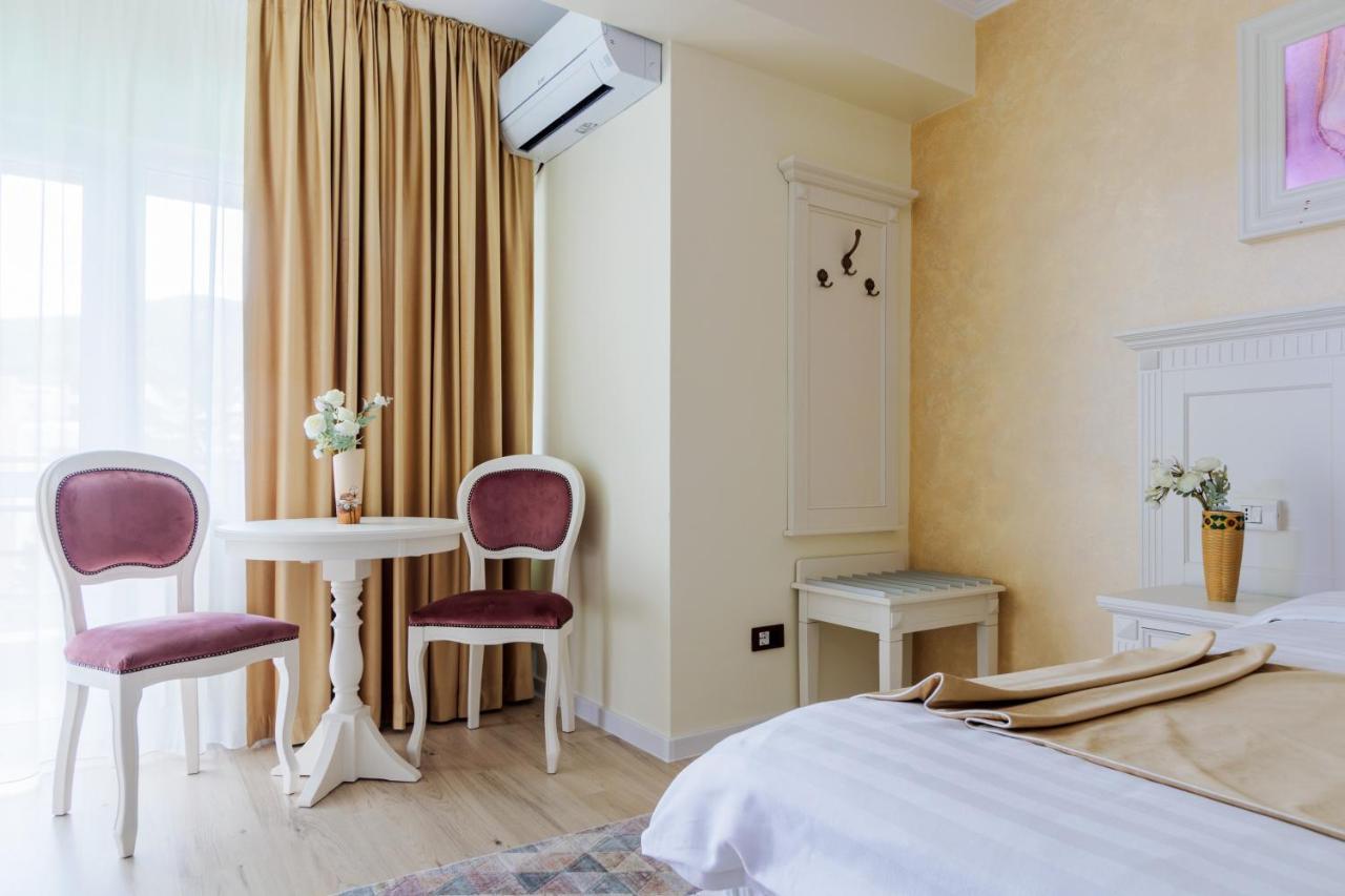 Hotel Central - Băile Olăneşti Eksteriør billede